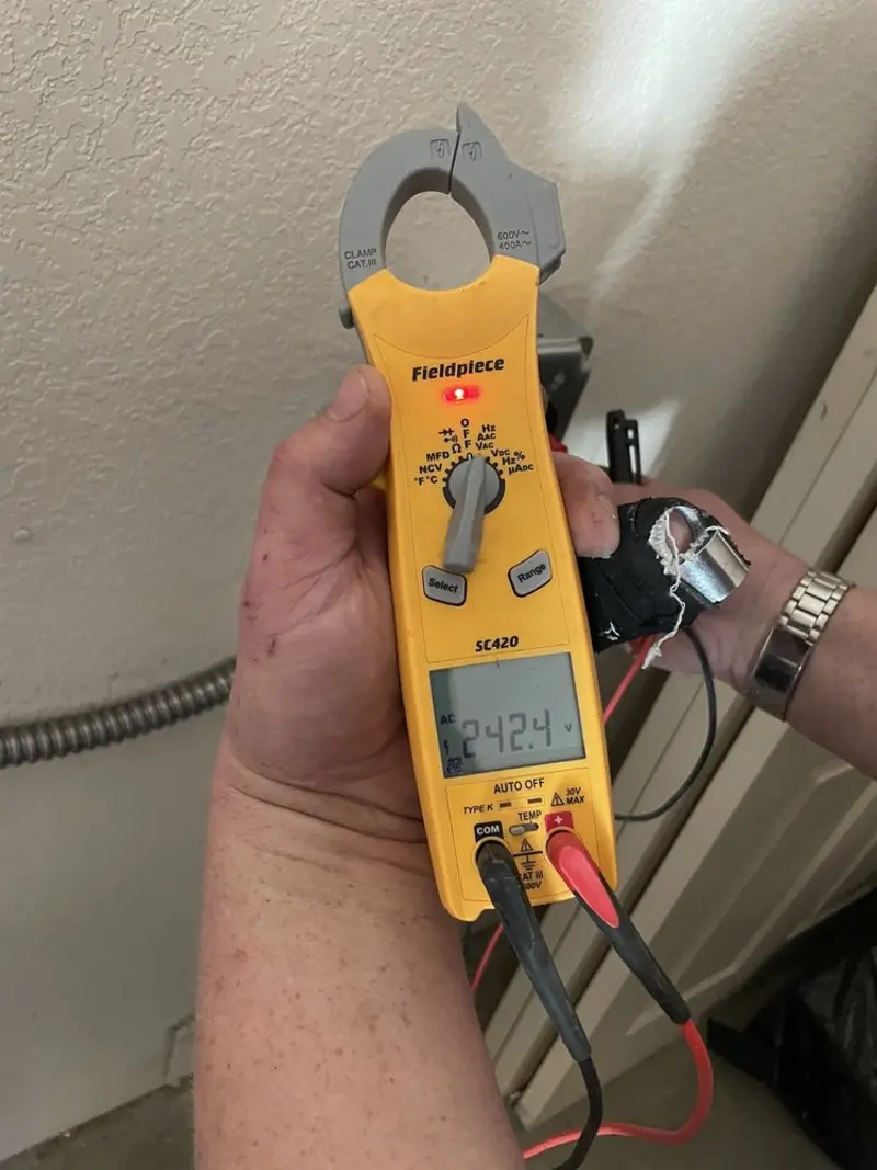 Voltage testing with clamp meter during Generator Installation in Arcadia